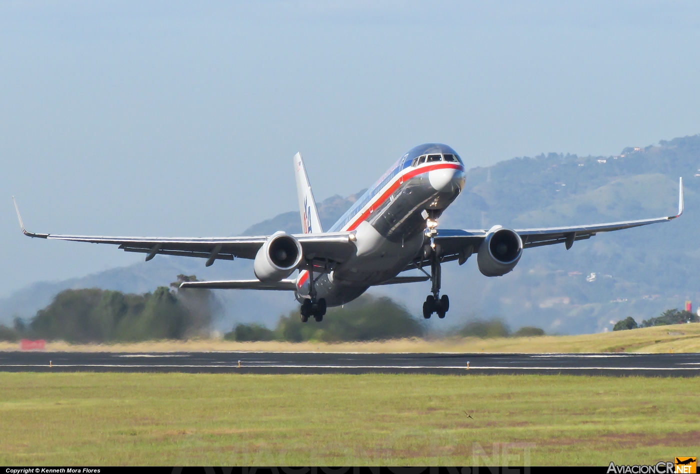 N605AA - Boeing 757-223 - American Airlines