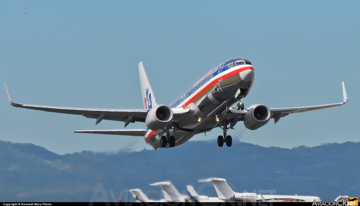 N896NN - Boeing 737-823 - American Airlines