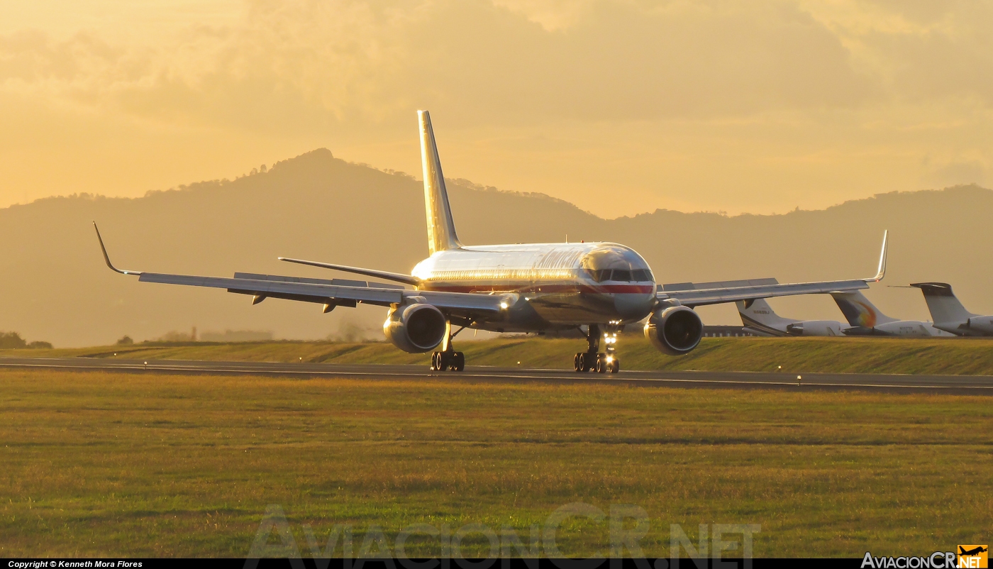 N602AN - Boeing 757-223 - American Airlines