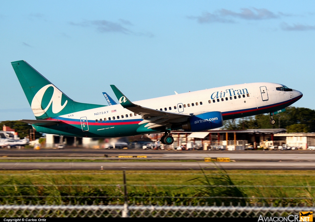 N272AT - Boeing 737-724 - Air Tran