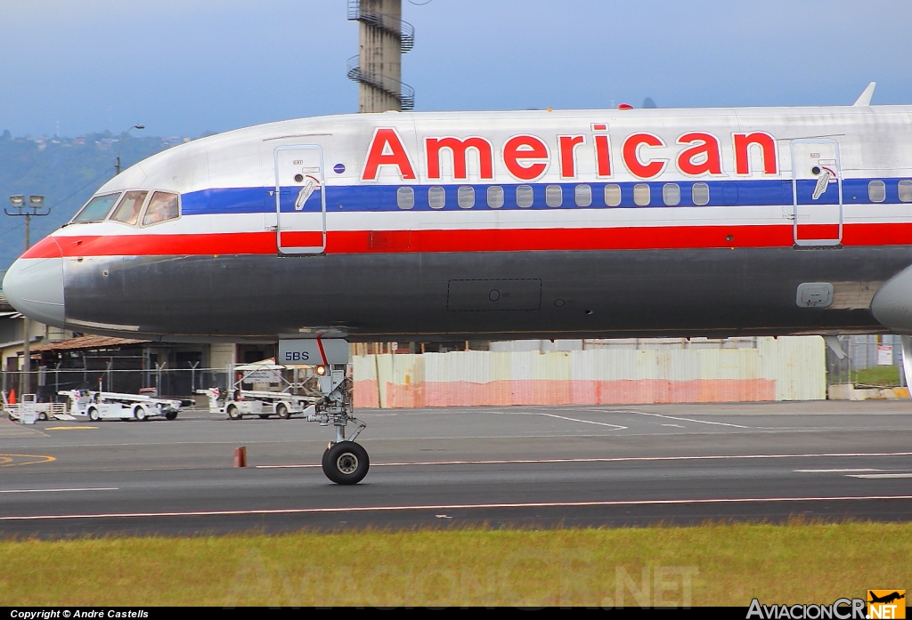 N646AA - Boeing 757-223 - American Airlines