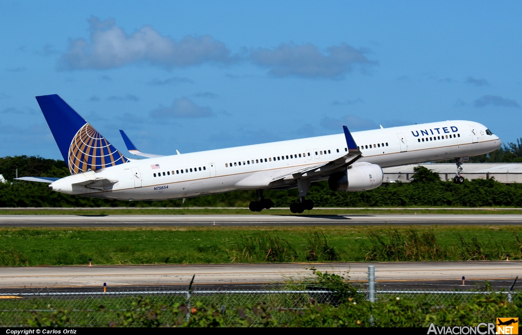 N75854 - Boeing 757-308 - United Airlines