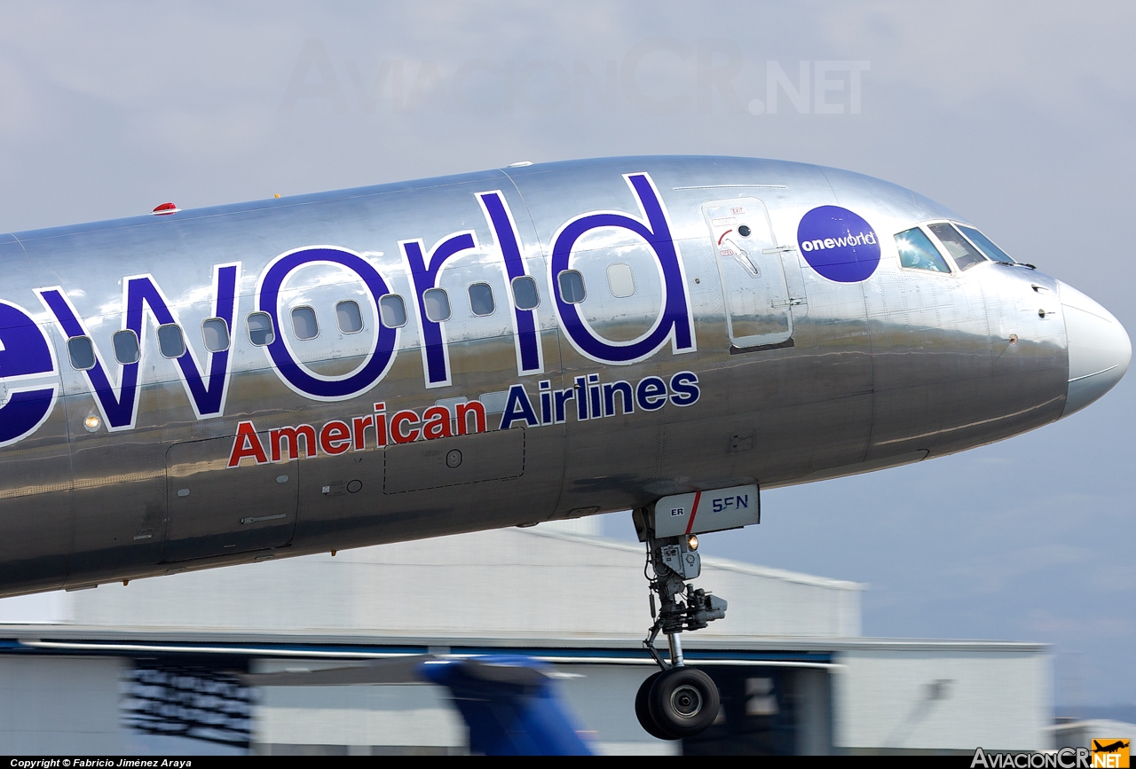 N174AA - Boeing 757-223 - American Airlines