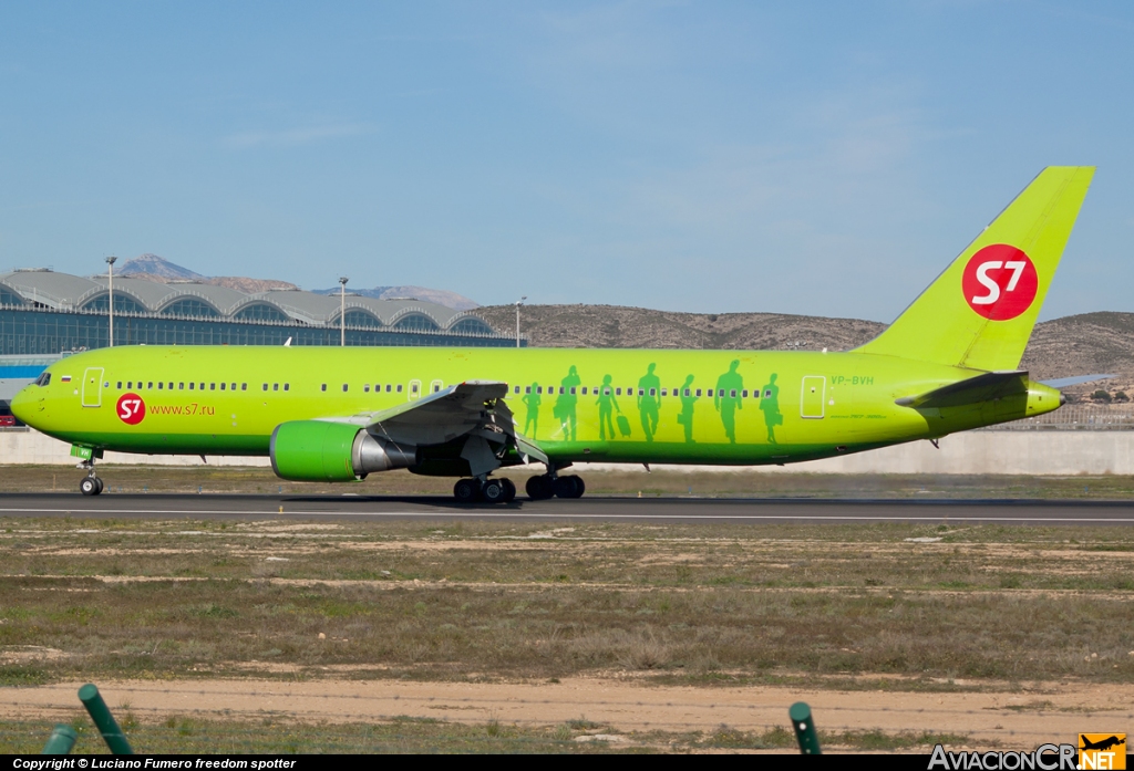 VP-VBH - Boeing 767-33A/ER - S7 - Siberia Airlines