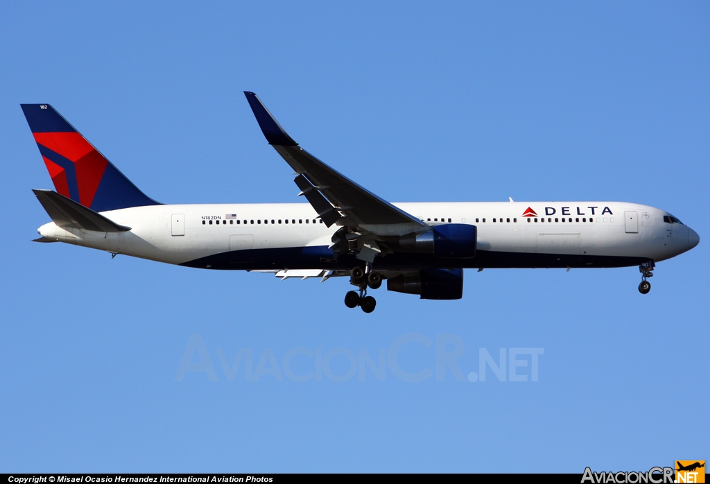 N182DN - Boeing 767-332(ER) - Delta Air Lines