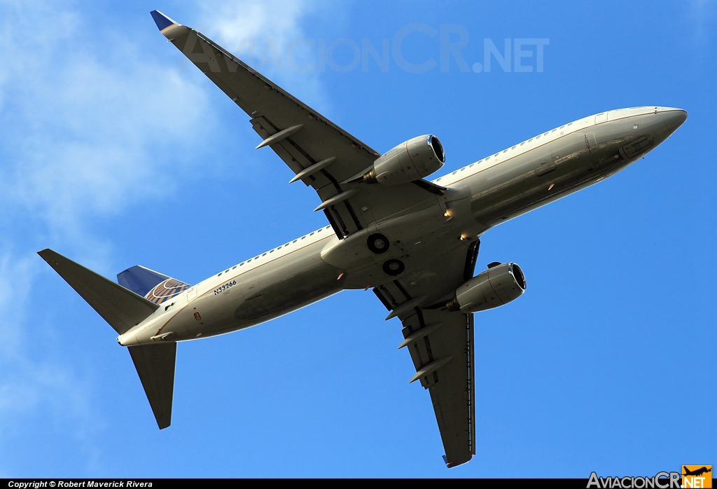 N33266 - Boeing 737-824 - United Airlines