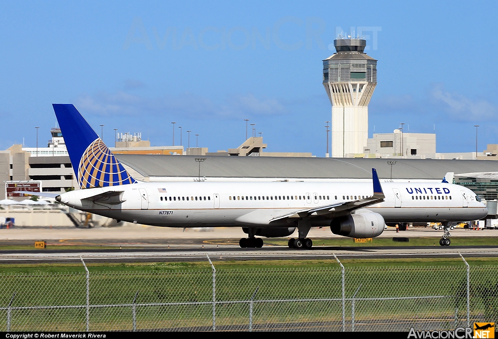 N77871 - Boeing 757-33N - United Airlines