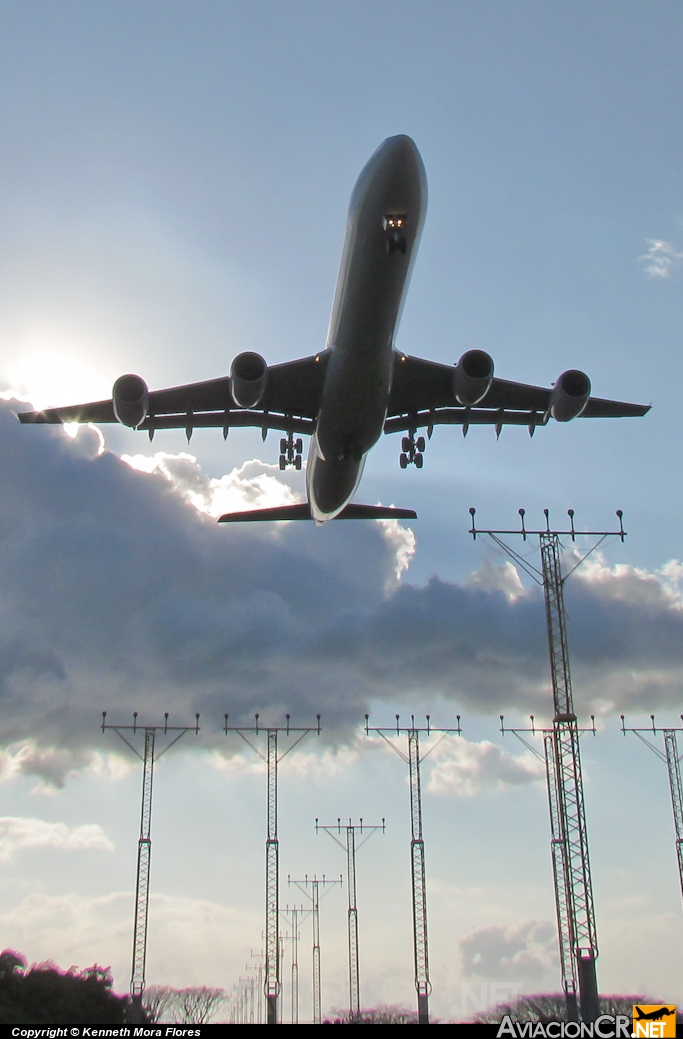 EC-JCY - Airbus A340-642 - Iberia