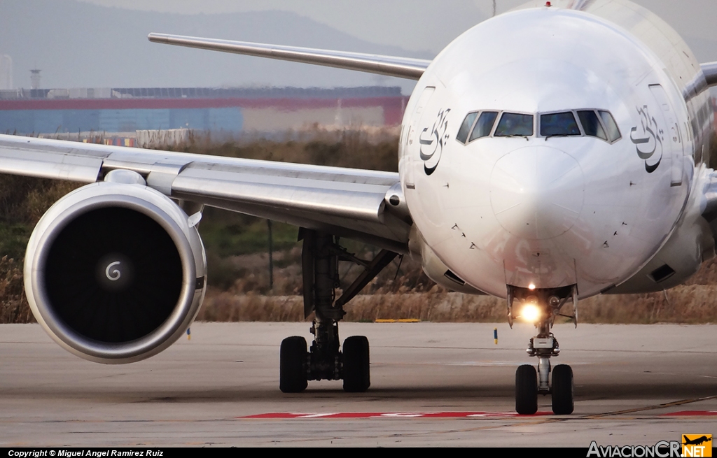 AP-BHX - Boeing 777-240/ER - Pakistan International Airlines (PIA)