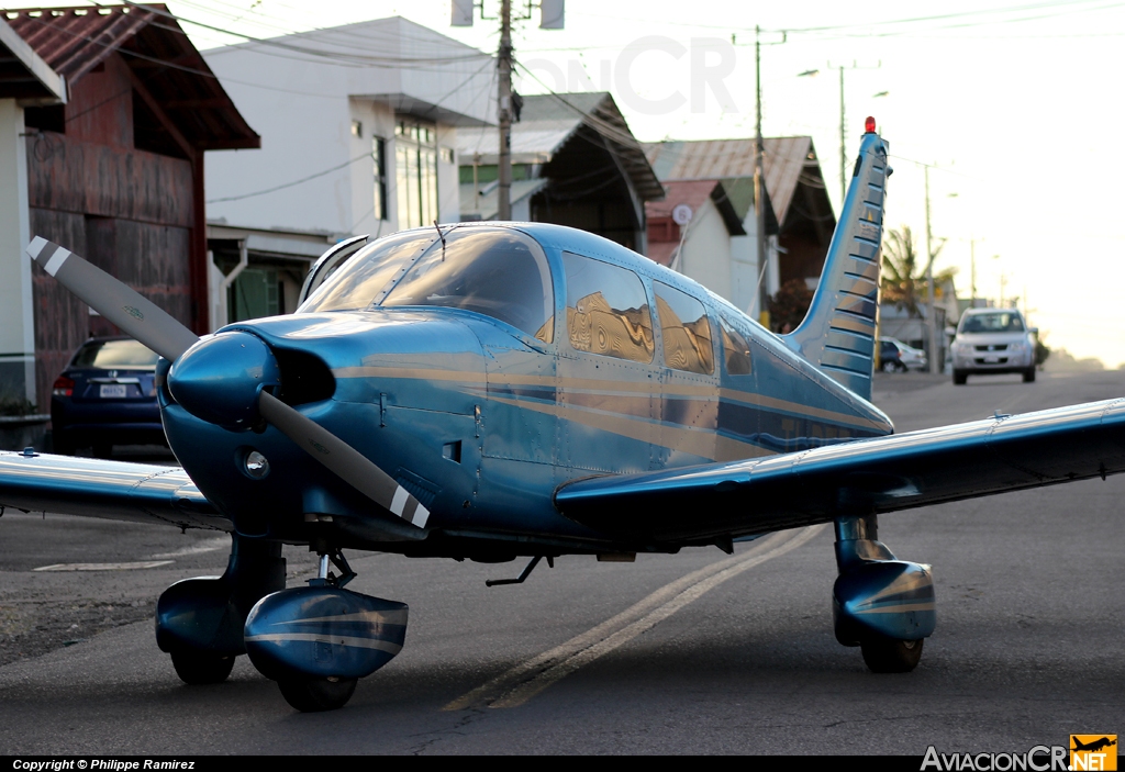TI-BEZ - Piper PA-28-181 Archer II - CPEA - Escuela de Aviación