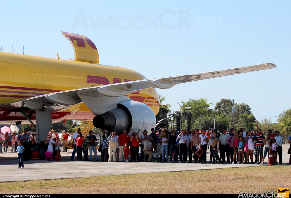 HP-1910DAE - Boeing 757-27A(SF) - DHL Aero Expreso