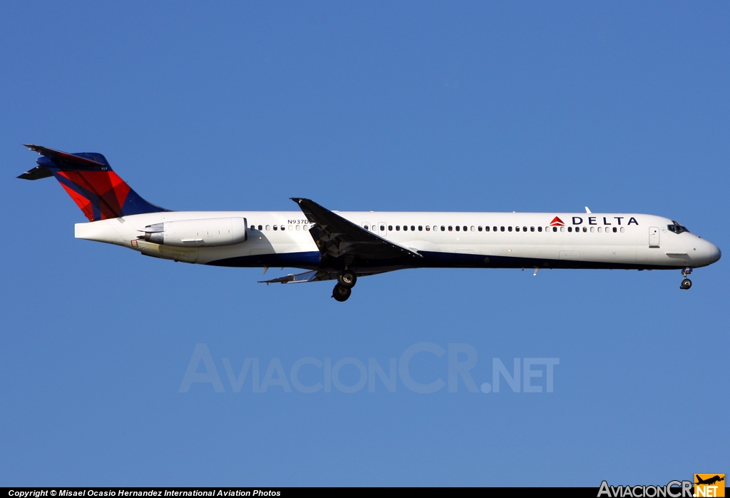 N937DL - McDonnell Douglas MD-88 - Delta Air Lines