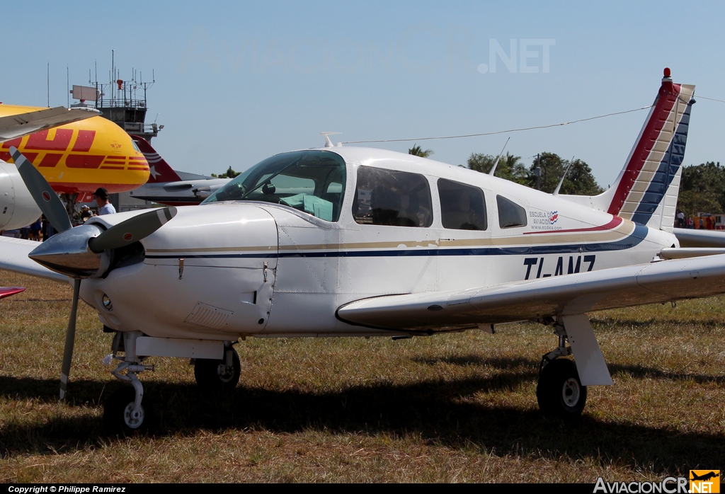 TI-AMZ - Piper PA-28R-200 Arrow - Privado