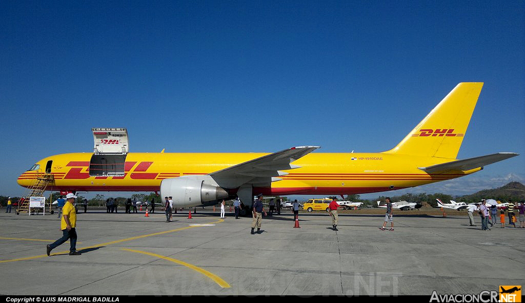 HP-1910DAE - Boeing 757-27A(SF) - DHL Aero Expreso
