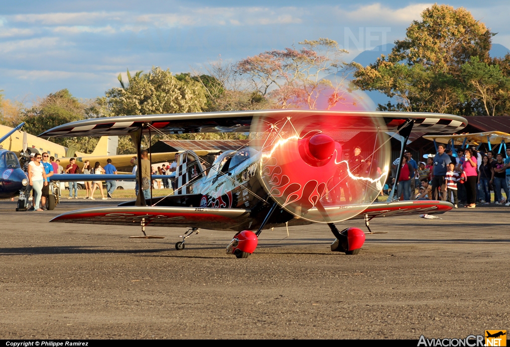 N540SS - Pitts S-2S Special - Privado