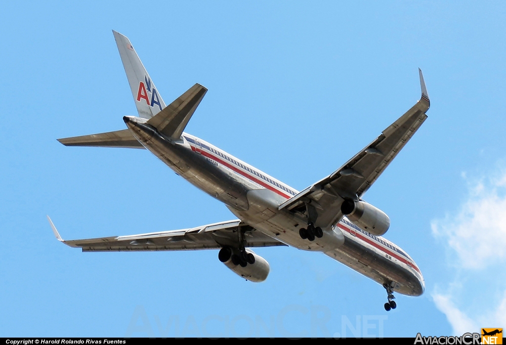 N602AN - Boeing 757-223 - American Airlines