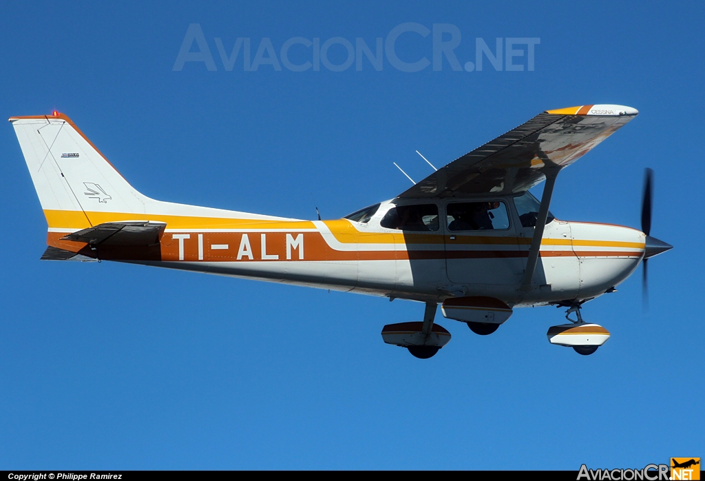 TI-ALM - Cessna R172K Hawk XP - Privado