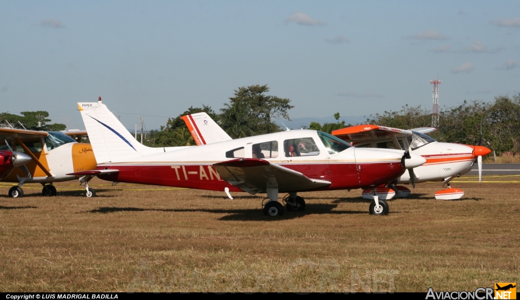 TI-ANI - Piper PA-28-181 Cherokee Archer II - ECDEA - Escuela Costarricense de Aviación