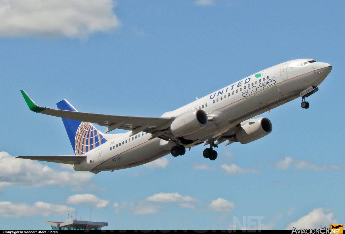 N76516 - Boeing 737-824 - United Airlines