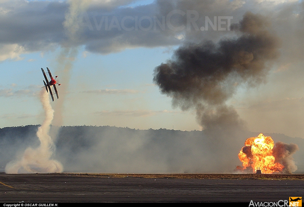 N540SS - Pitts S-2S Special - Privado