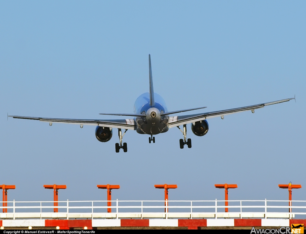 G-DHRG - Airbus A320-214 - Thomas Cook Airlines