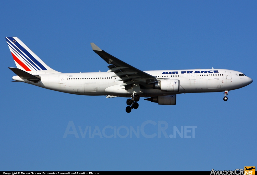 F-GZCH - Airbus A330-203 - Air France