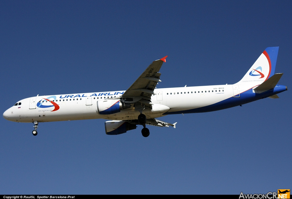 VQ-BKH - Airbus A321-211 - Ural Airlines
