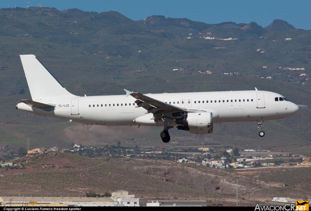 YL-LCE - Airbus A320-211 - Small Planet Airlines