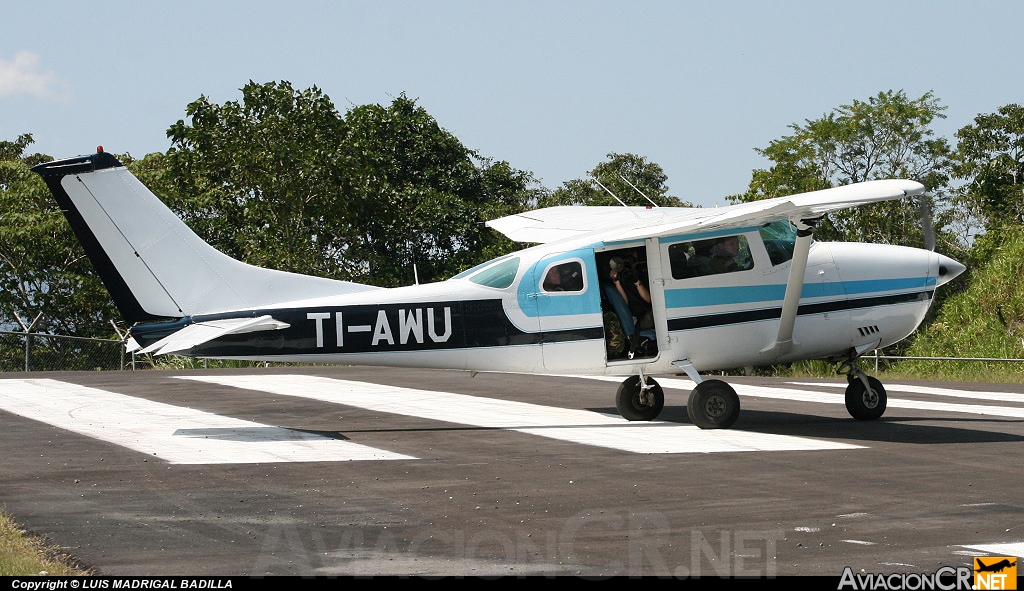 TI-AWU - Cessna U206F Stationair - Alfa Romeo Taxi Aéreo
