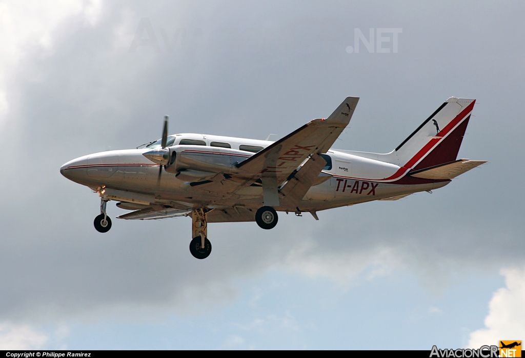 TI-APX - Piper PA-31-350 Chieftain - Privado