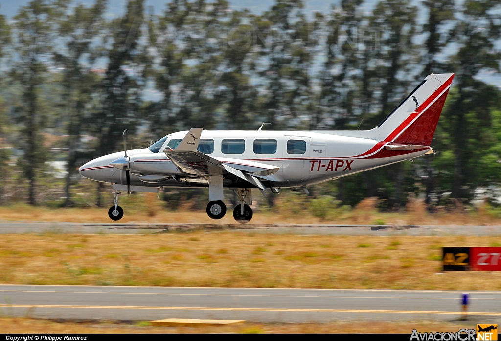 TI-APX - Piper PA-31-350 Chieftain - Privado