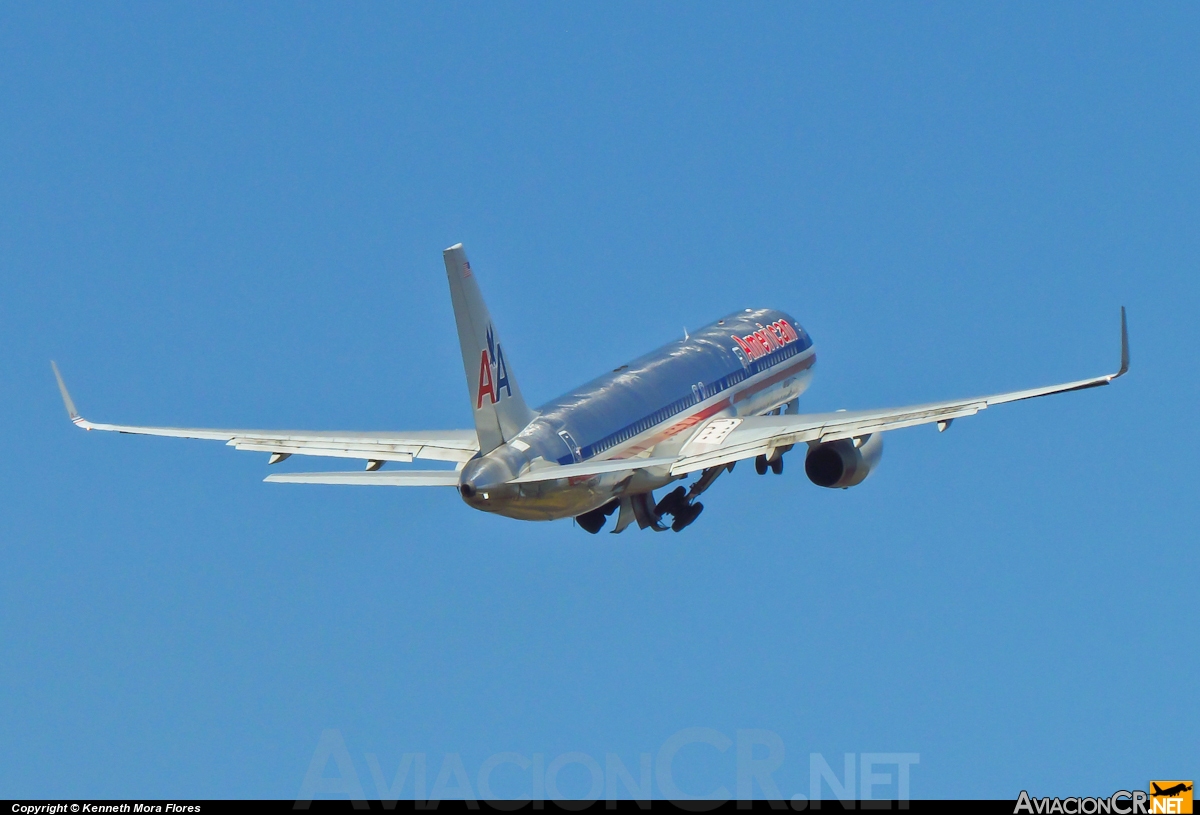 N605AA - Boeing 757-223 - American Airlines