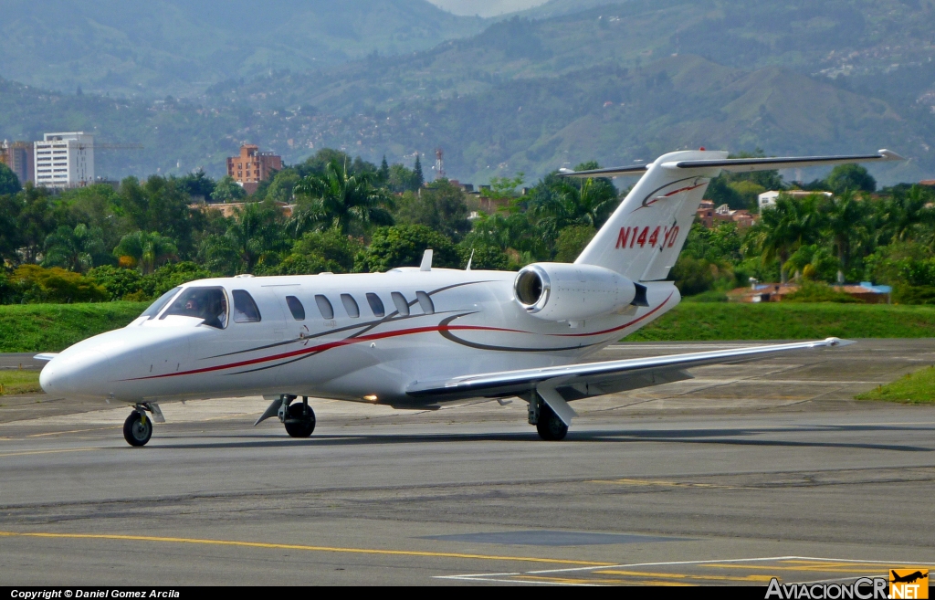 N144YD - Cessna 525A CitationJet 2 - Privado