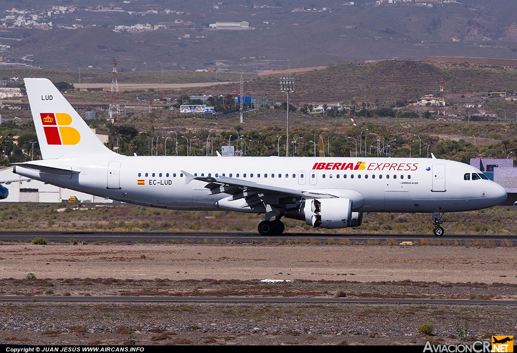 EC-LUD - Airbus A320-214 - Iberia Express