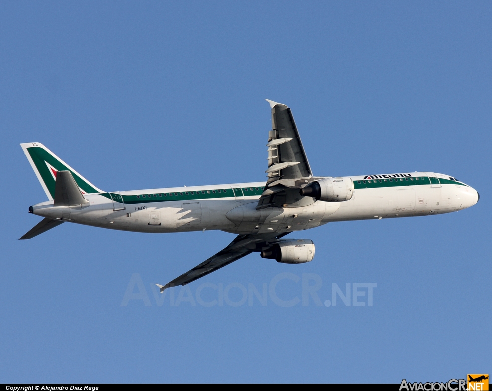 I-BIXL - Airbus A321-112 - Alitalia