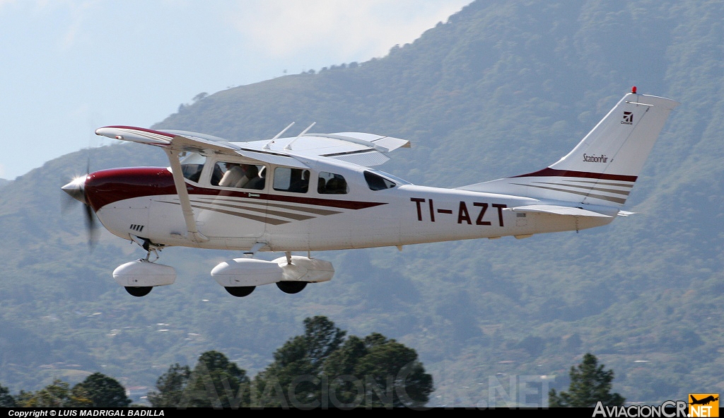 TI-AZT - Cessna 206H Stationair - Aires de pavas