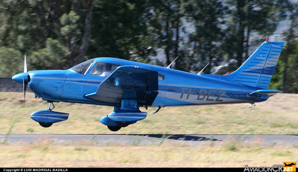 TI-BEZ - Piper PA-28-181 Archer II - CPEA - Escuela de Aviación