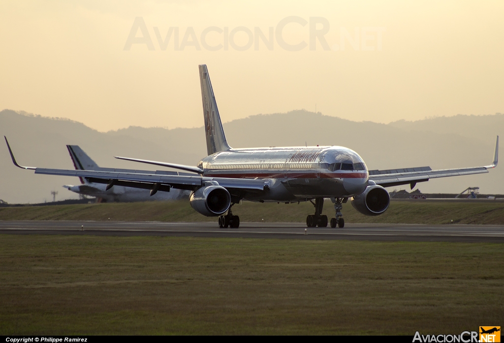 N646AA - Boeing 757-223 - American Airlines