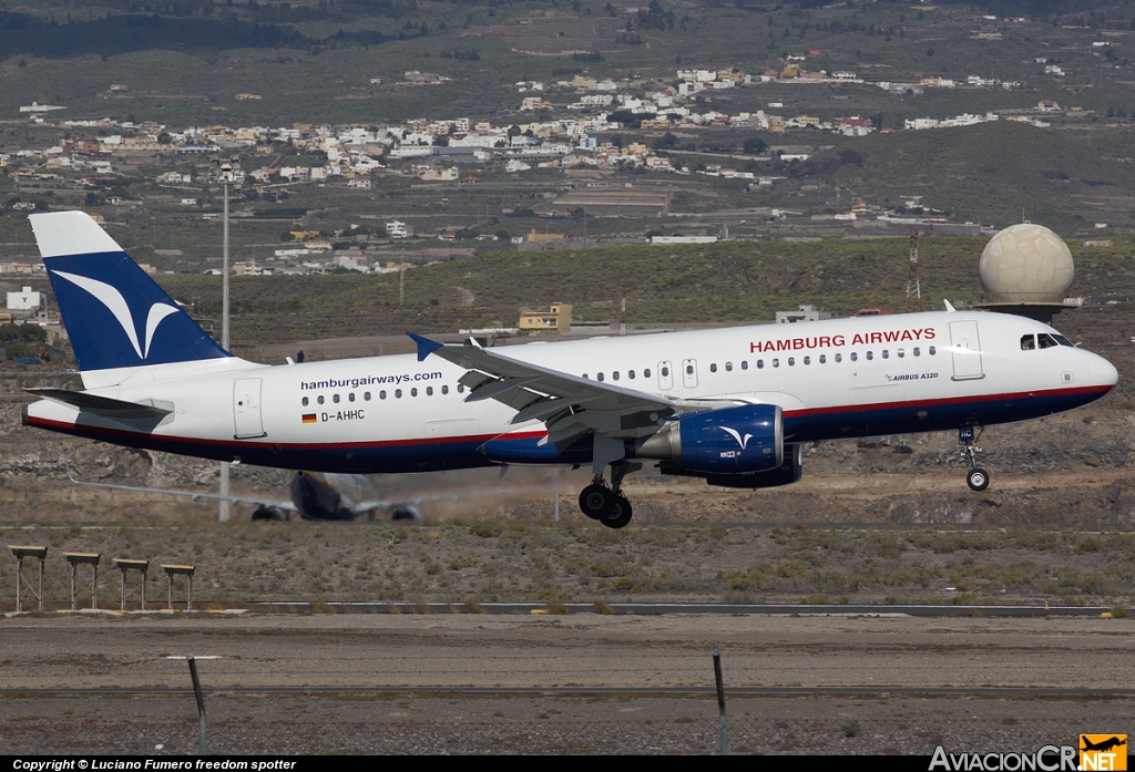 D-AHHC - Airbus A320-214 - Hamburg Airways