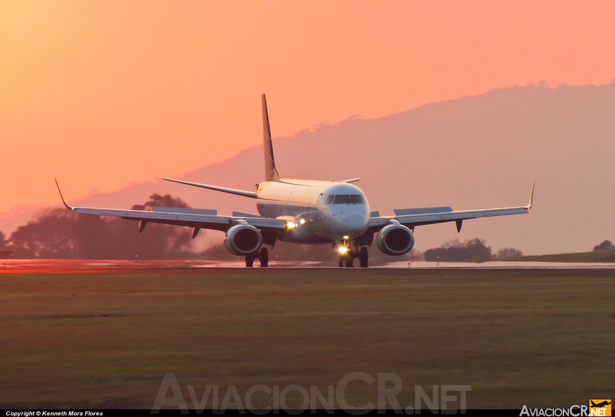 N987TA - Embraer 190-100IGW - TACA