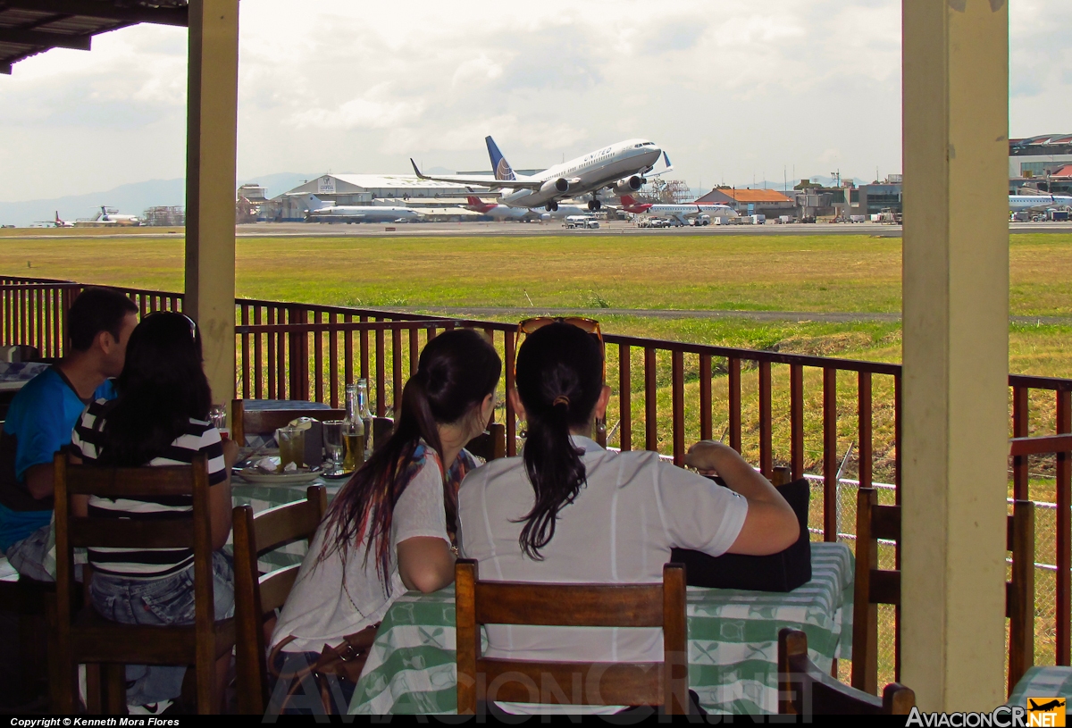 MROC - Aeropuerto - Lugar de Spotteo