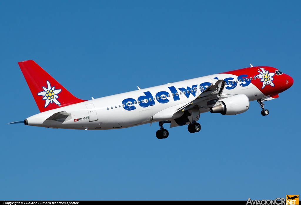 HB-IJV - Airbus A320-214 - Edelweíss