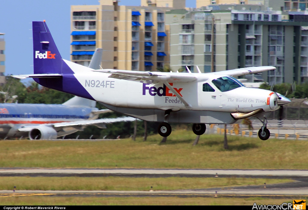 N924FE - Cessna 208B Super Cargomaster - FedEx Feeder (Mountain Air Cargo)