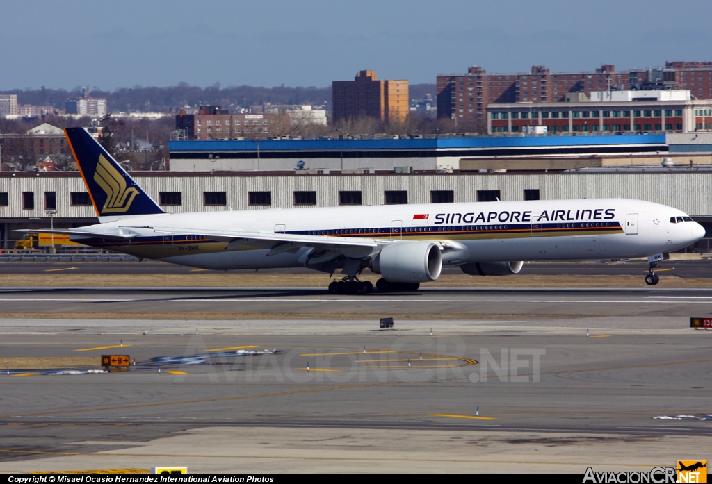9V-SWK - Boeing 777-312ER - Singapore Airlines