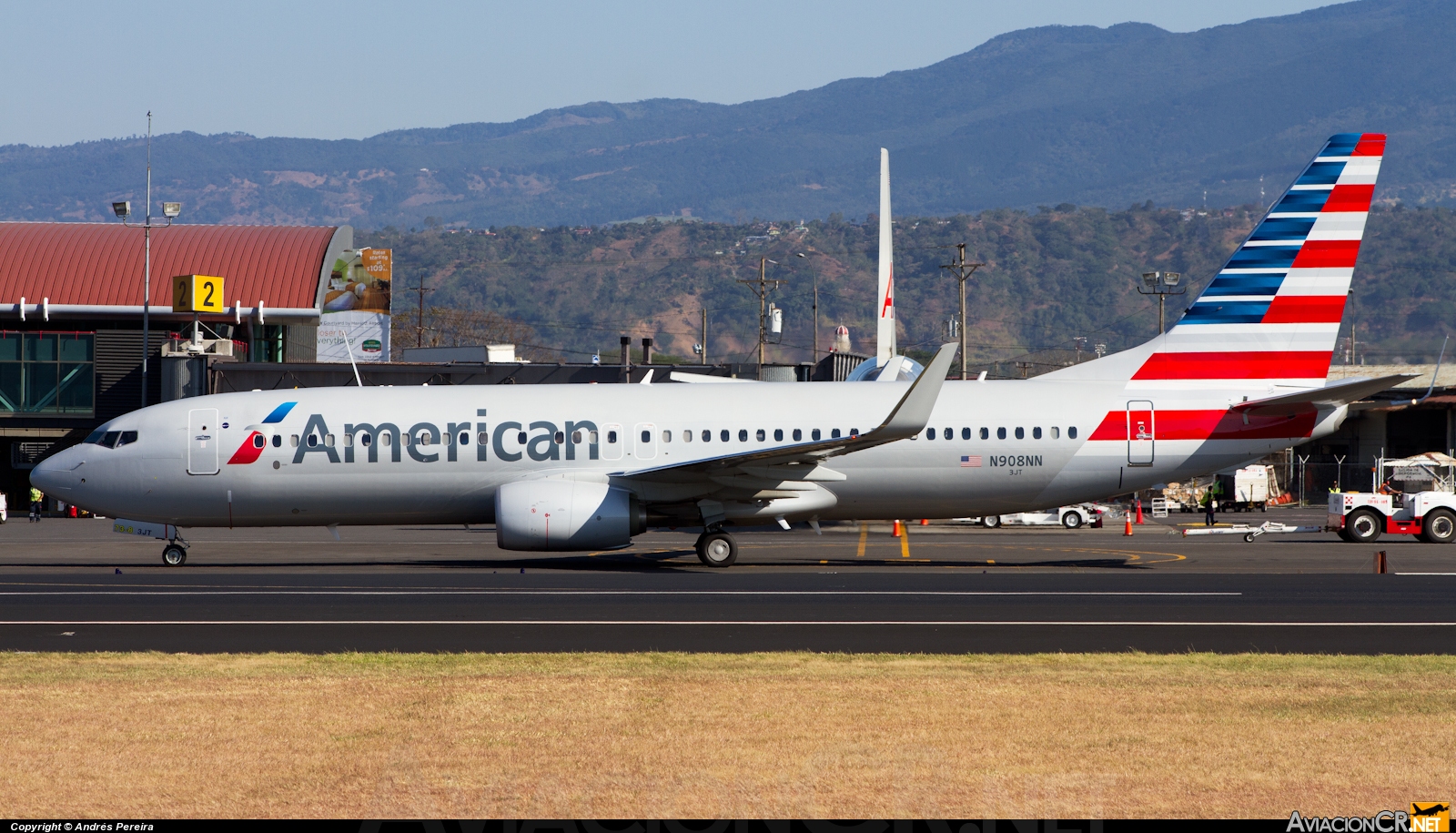 N908NN - Boeing 737-823 - American Airlines