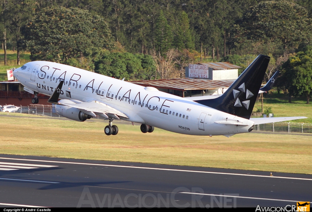 N26210 - Boeing 737-824 - United (Continental Airlines)