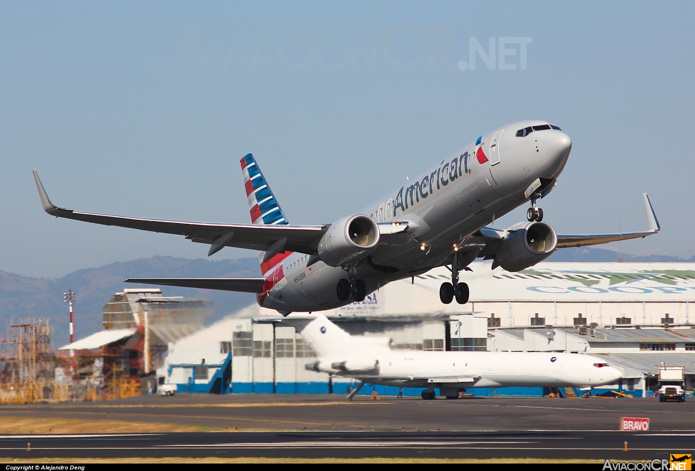 N908NN - Boeing 737-823 - American Airlines