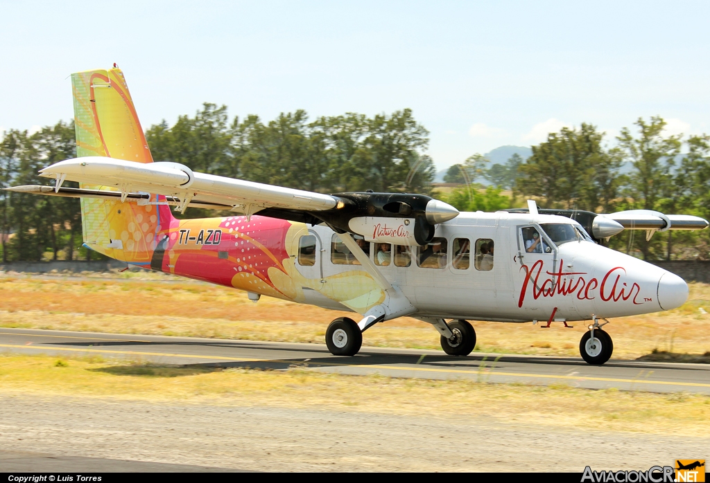 TI-AZD - De Havilland Canada DHC-6-300 Twin Otter - Nature Air