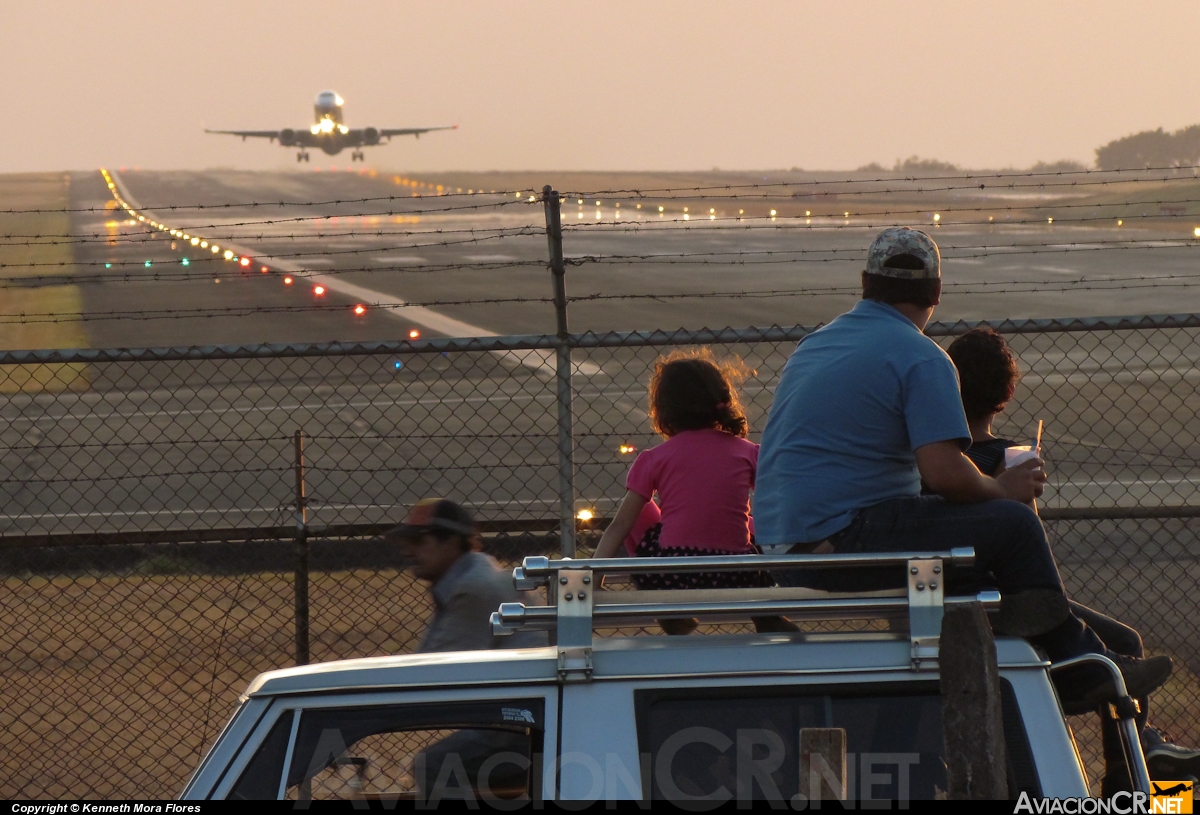 MROC - Aeropuerto - Lugar de Spotteo