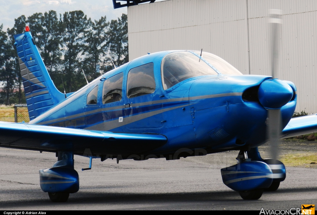 TI-BEZ - Piper PA-28-181 Archer II - CPEA - Escuela de Aviación